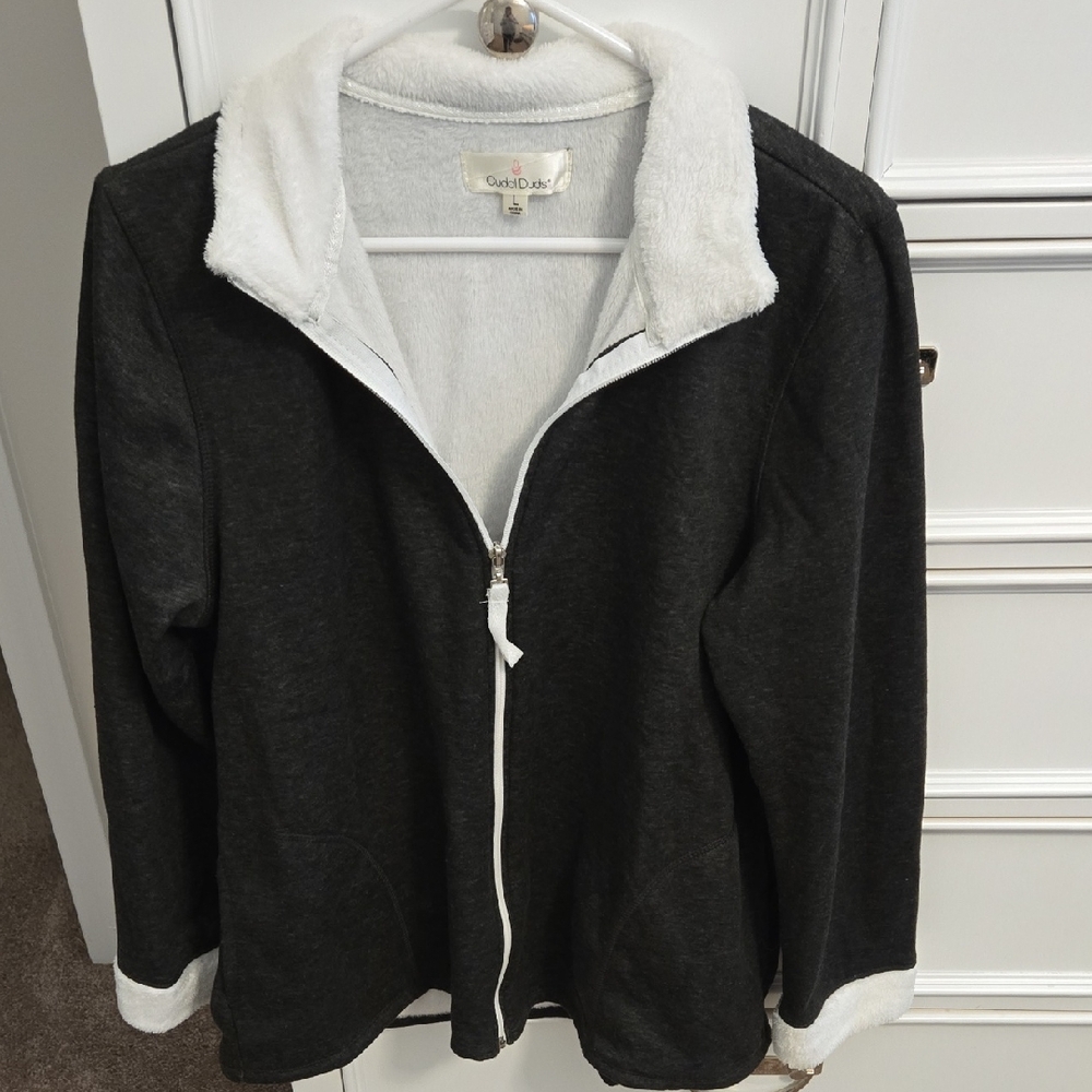 Cuddl Duds Soft White Fleece Top